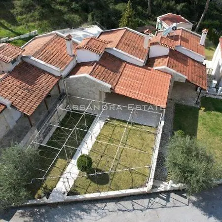 Elielani Oasis - 9x4 M Private Pool * Кассандра