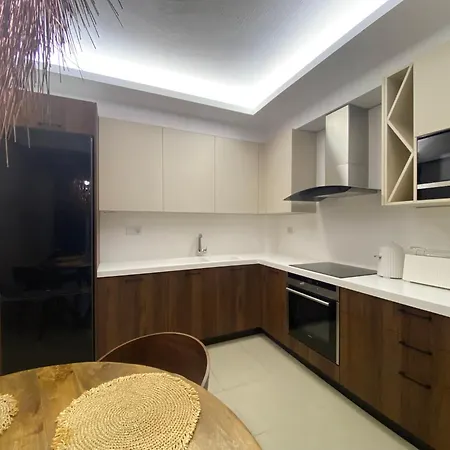 Elielani Oasis - 9x4 M Private Pool Villa Kassandria